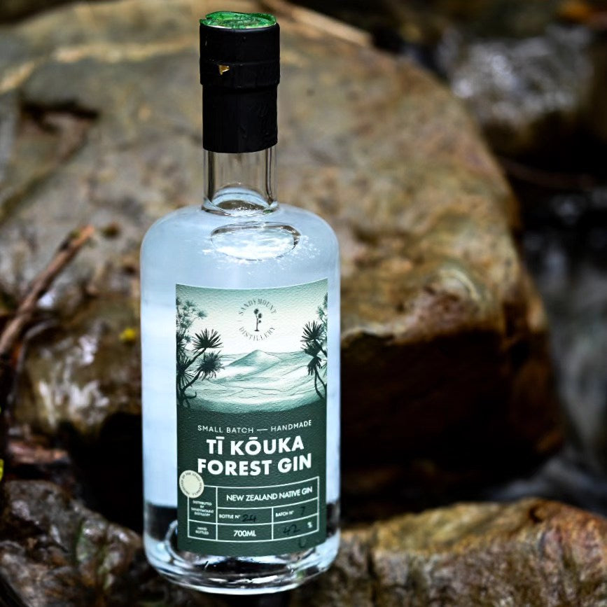 Contemporary Sandymount Distillery Tī Kōuka Forest Gin