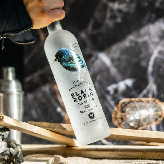 Black Robin Rare Gin